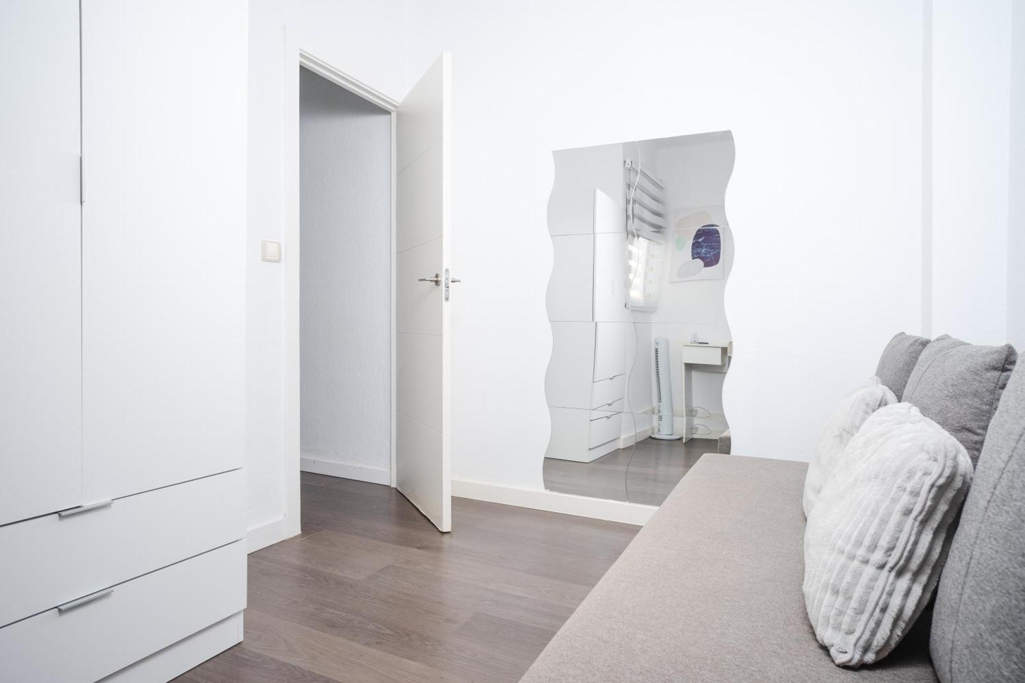 Acogedor Piso Con Balcon Apartment Севиля Екстериор снимка